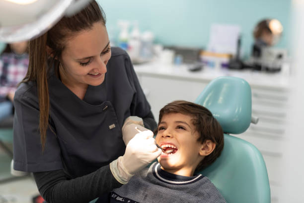 Best Walk-In Emergency Dental Services in Oronoque, CT