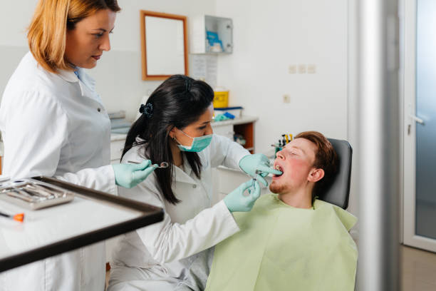 Best Emergency Denture Repair in Oronoque, CT